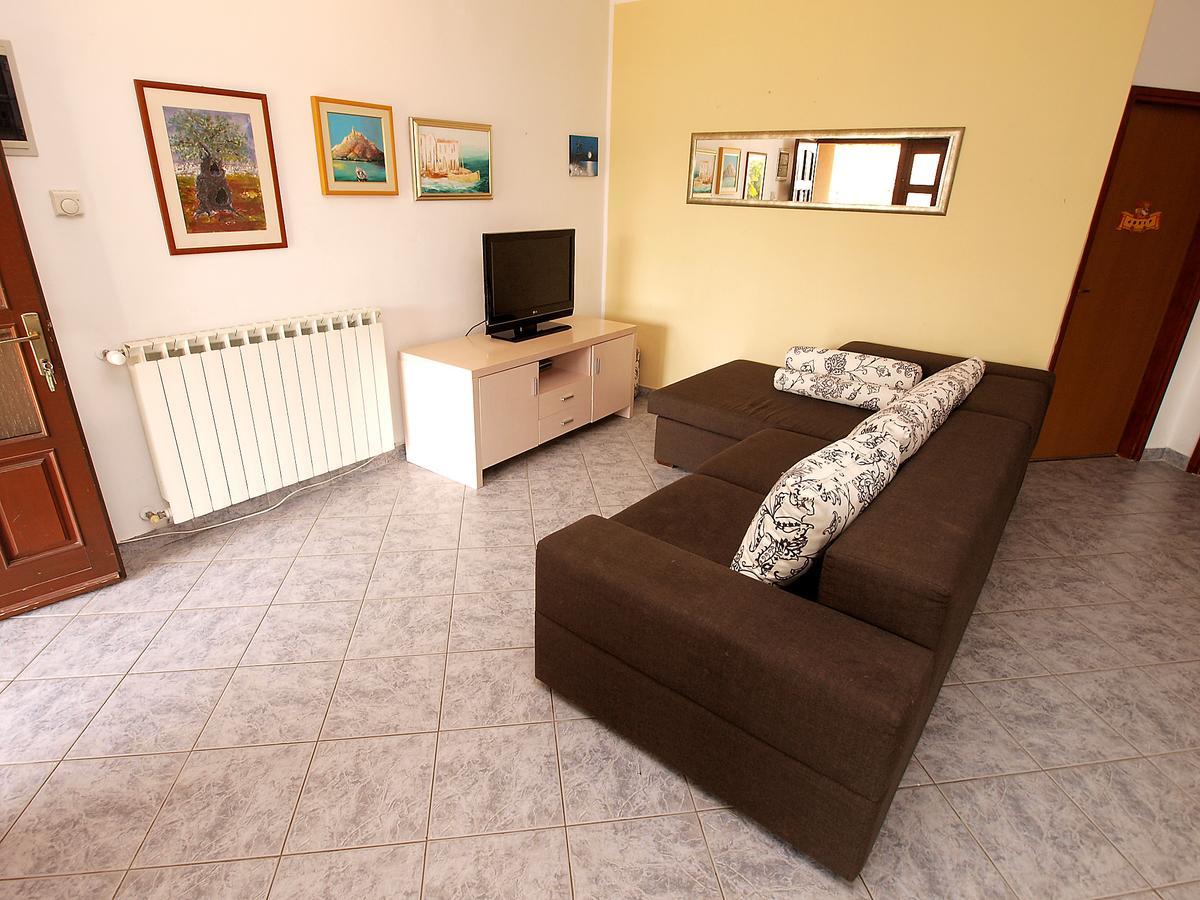 Apartments Dusanka 799 Fažana Extérieur photo